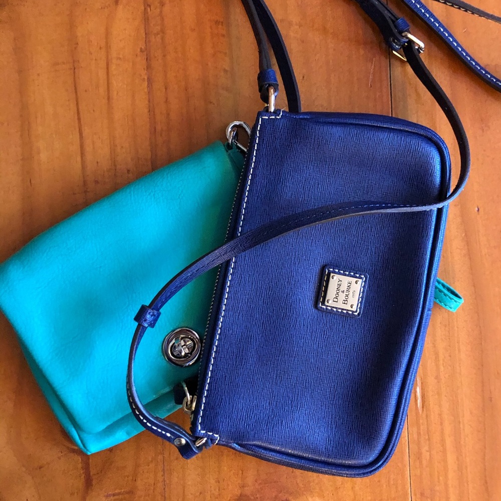 Dooney and Bourke small navy blue handbag